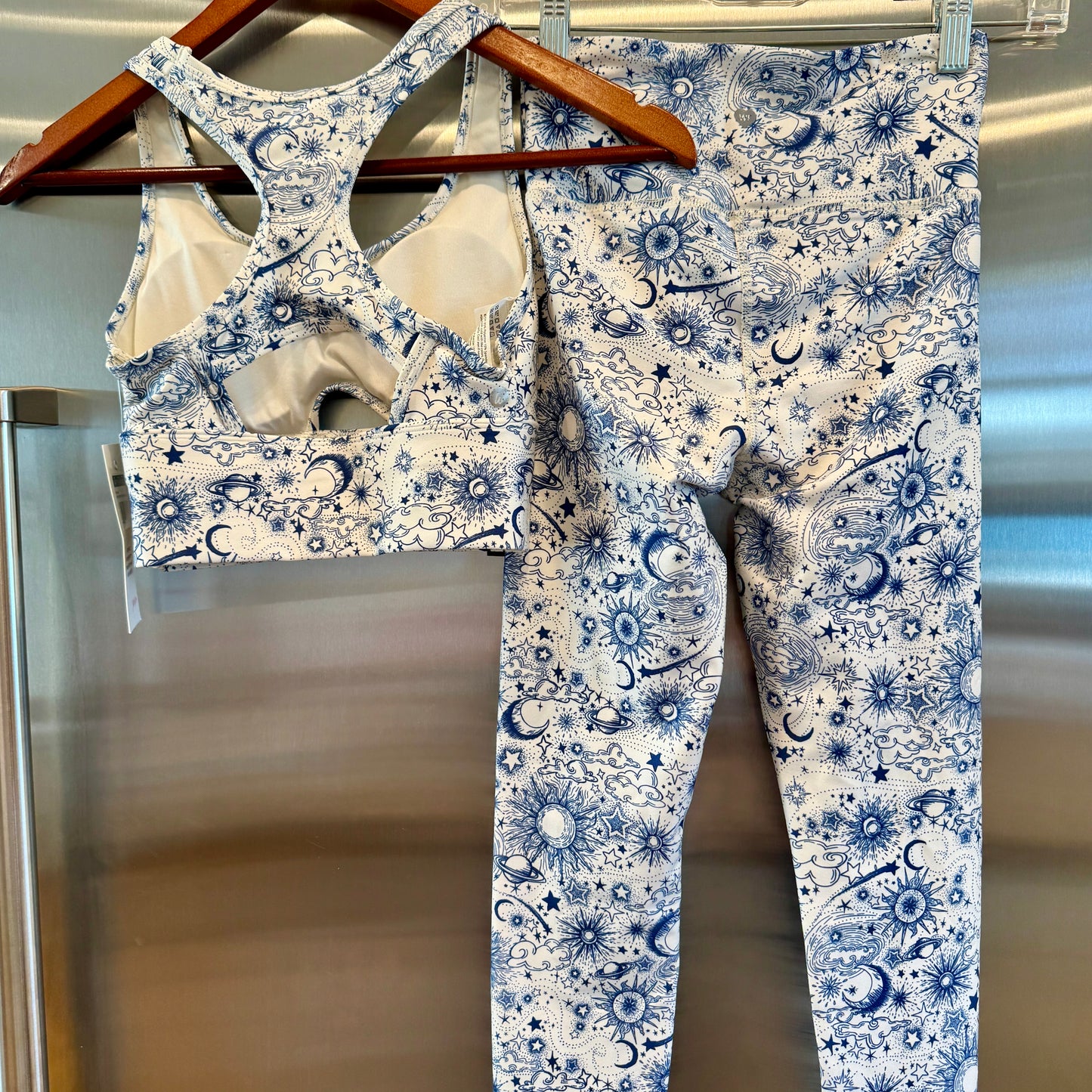 Wildfox SET - Solar Legging and Summer Sport Bra in Birch Deep Cobalt Cosmic Sense