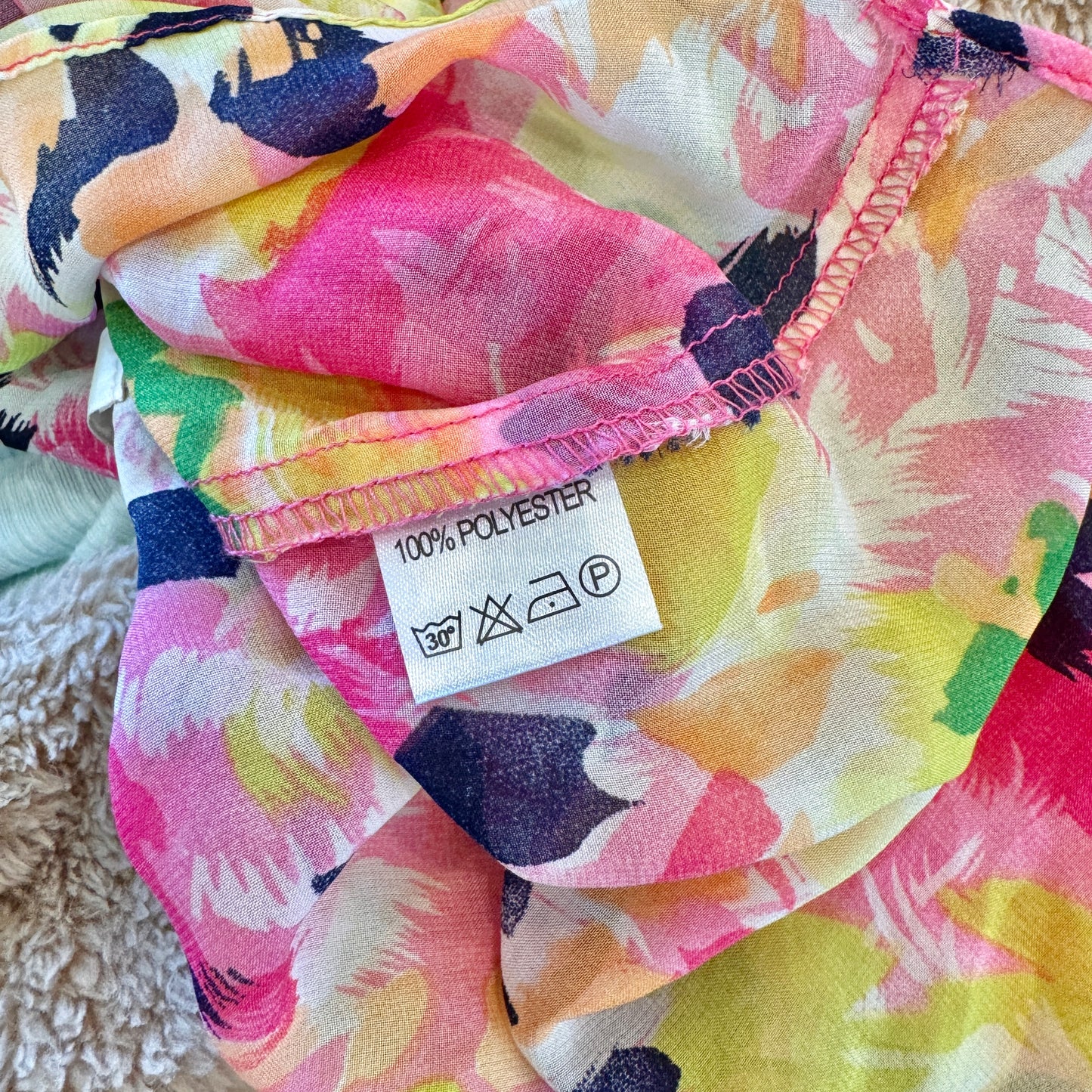 LF Floral Tank Top with Bows down back detail flowers chiffon Millau * Like New Pre-owned