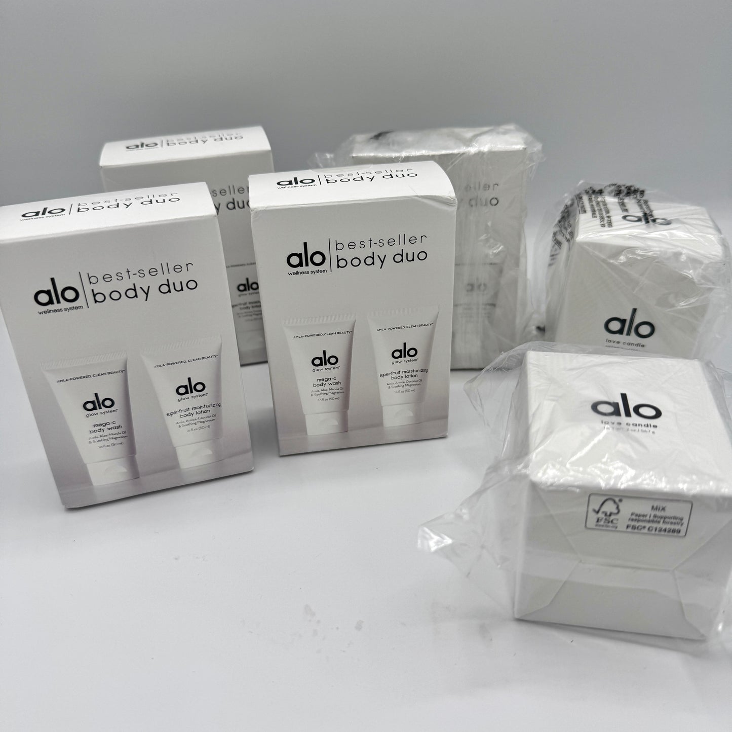 Alo Yoga BUNDLE Wellness Minis - Love Candle, Bodywash, Lotion