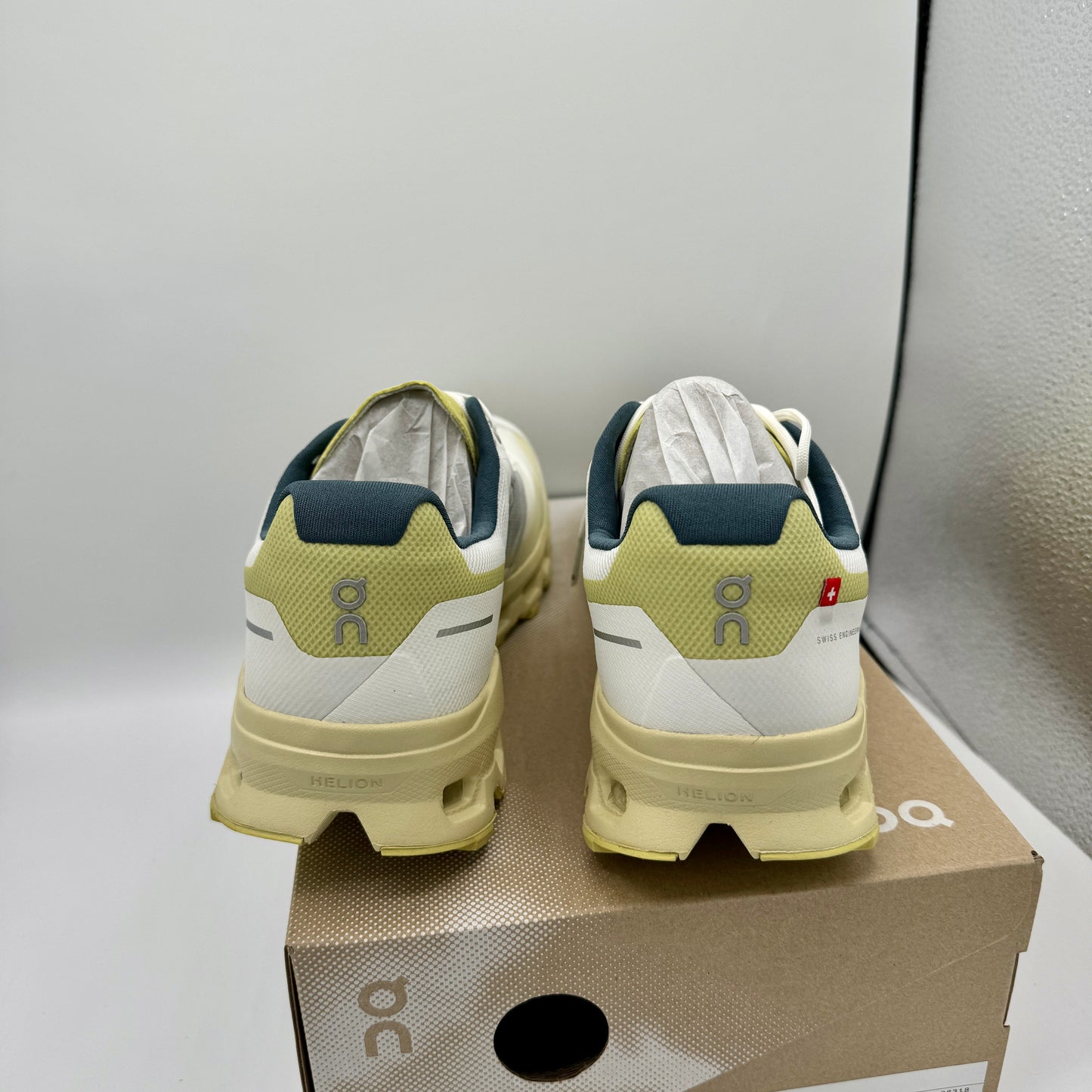 On Running Cloudvista Running Shoes Ivory Endive yellow green men’s trail