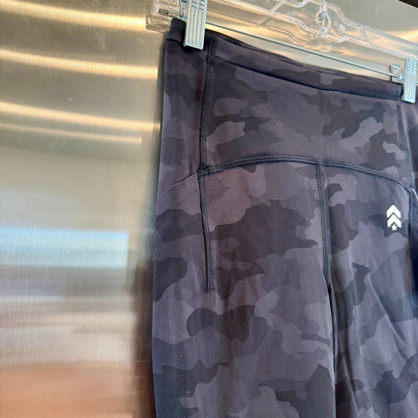 Lululemon x Barry’s Swift Speed High-Rise Short 8" Heritage 365 Camo Deep Coal Multi