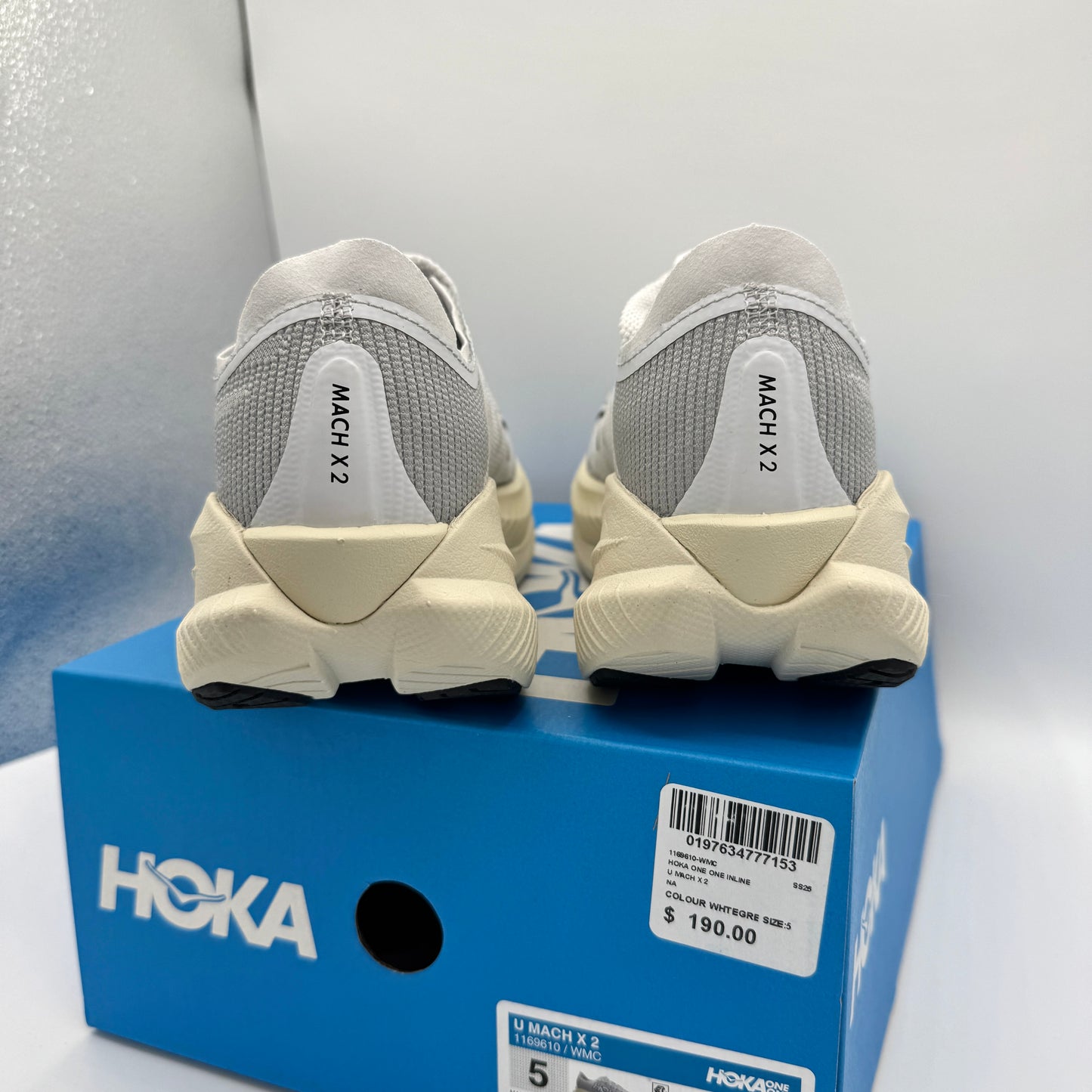 Hoka Mach X 2 U Unisex in White / Cosmic Grey Sneakers