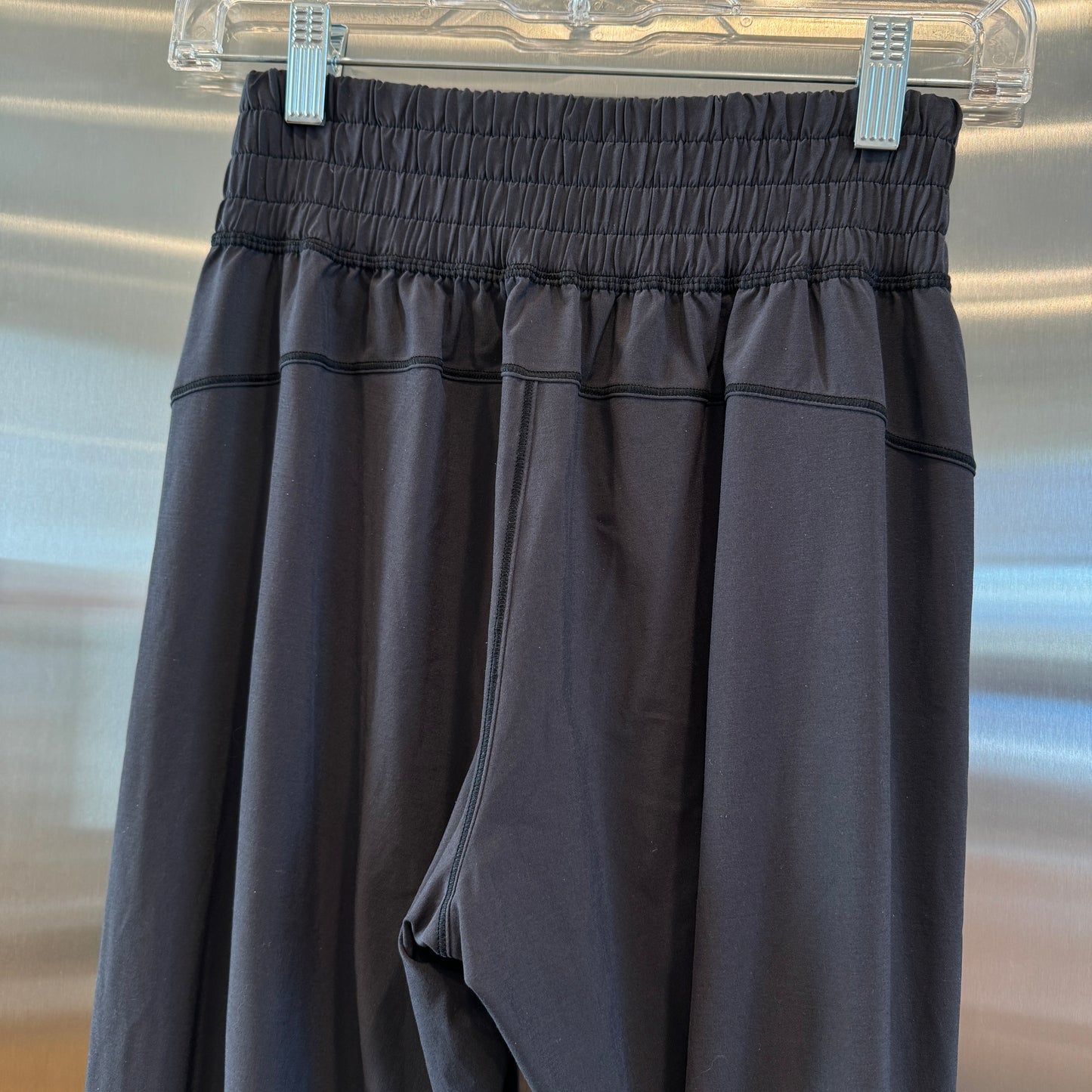 Lululemon Dark Grey Women’s Joggers Lightweight Pants Pre-Owned