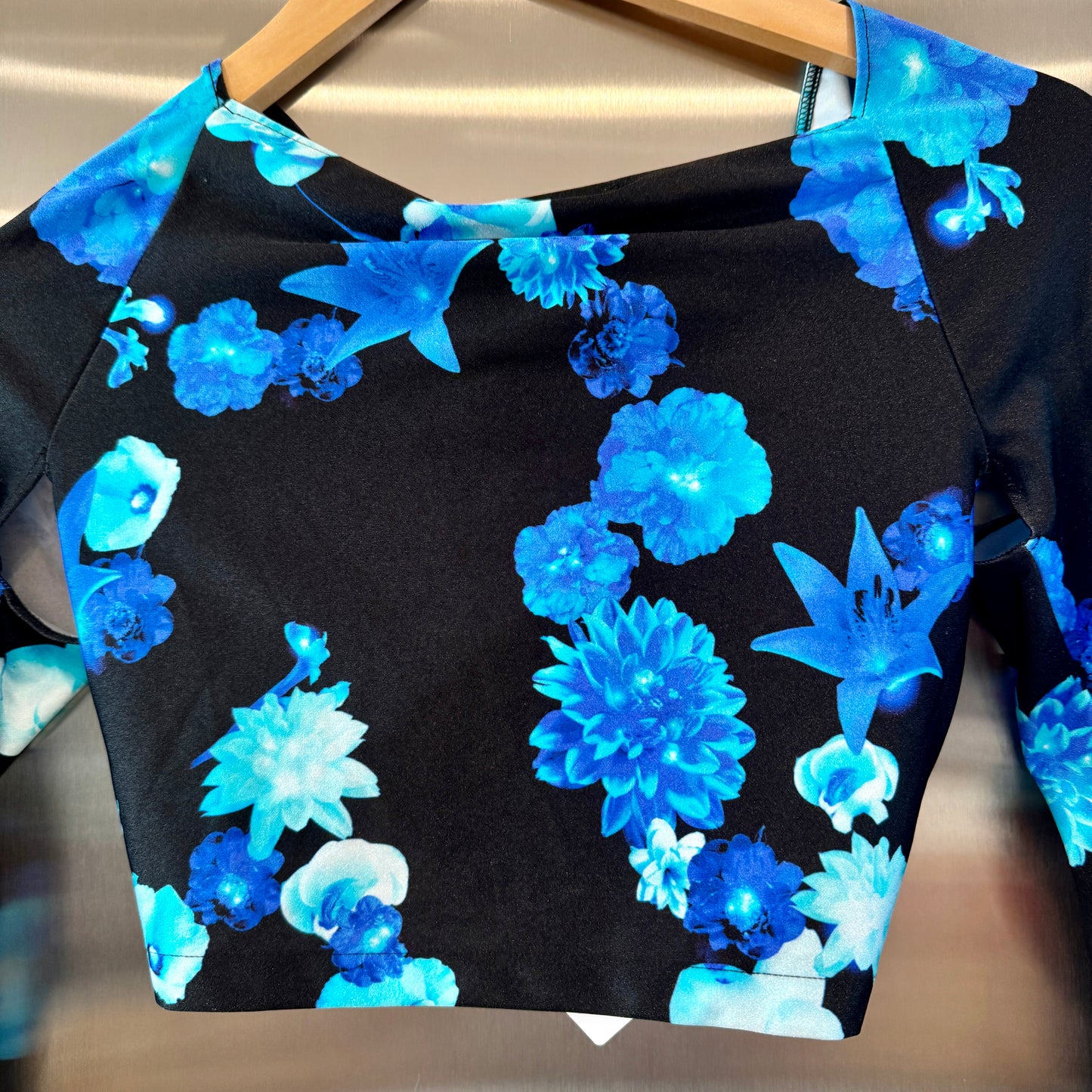 Coperni Twist Cutout Cropped Draped Top Long Sleeve Crop in Black / Blue Flowers