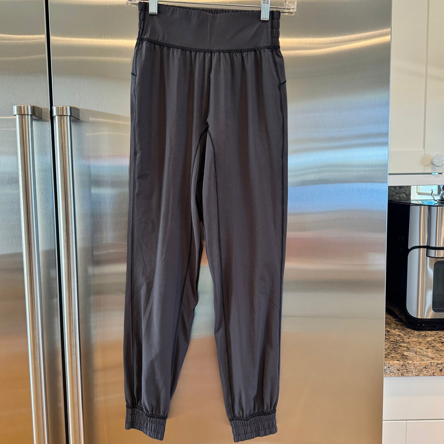 Lululemon Dark Grey Women’s Joggers Lightweight Pants Pre-Owned