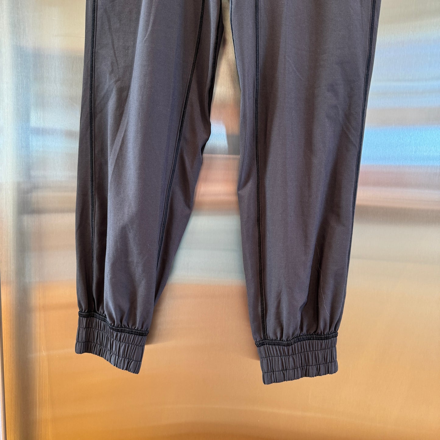 Lululemon Dark Grey Women’s Joggers Lightweight Pants Pre-Owned