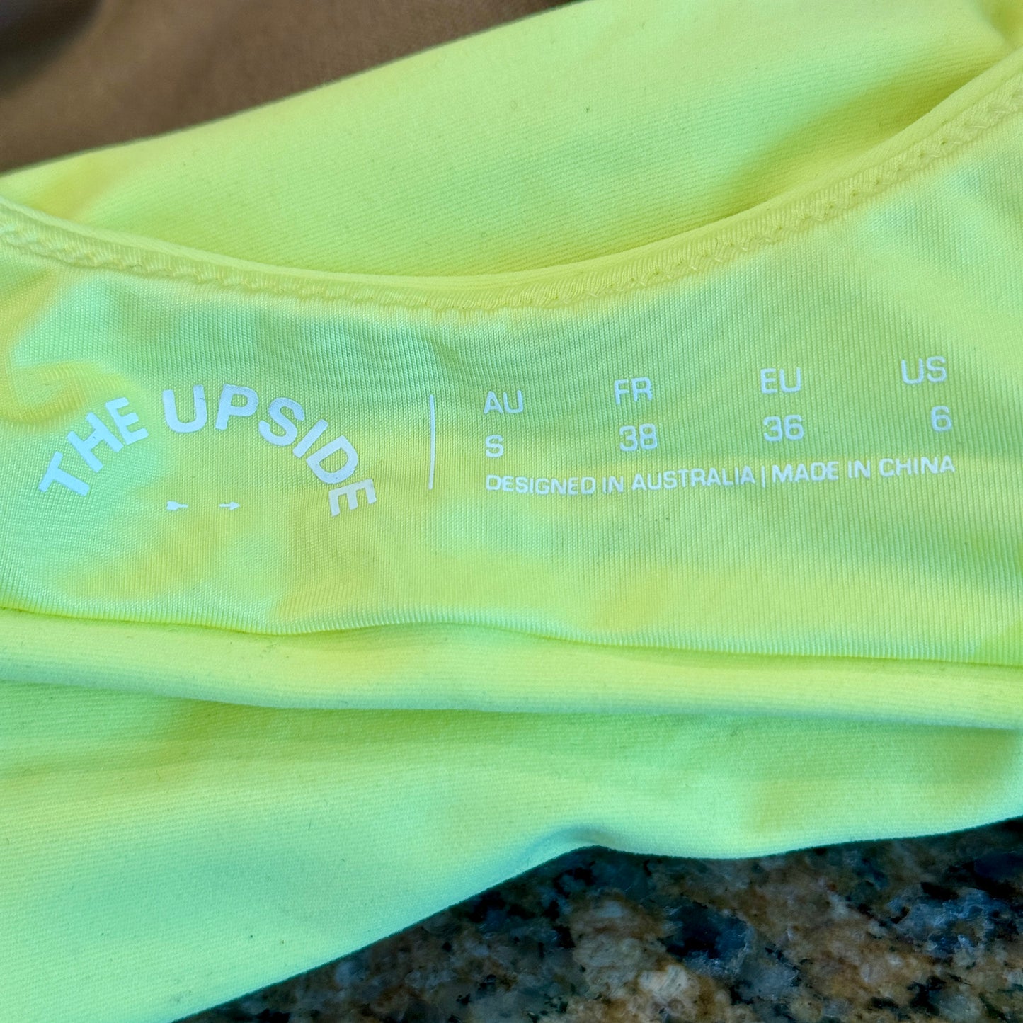 The Upside SET Astro Rory Bra and Printed Leggings in Multicolor / Citrus