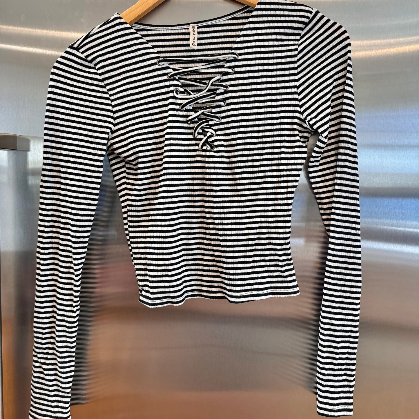 LF Emma and Sam Black White Striped Ribbed Long Sleeve Top with lace up front * Pre-owned Like NEW
