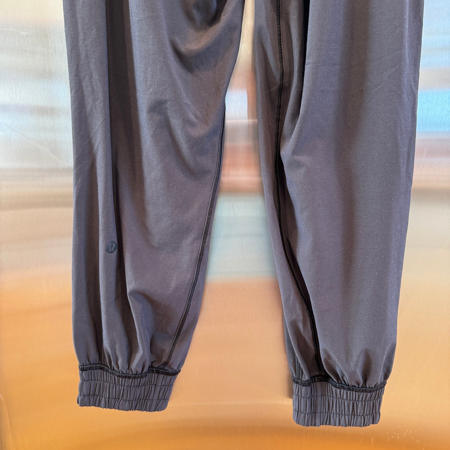 Lululemon Dark Grey Women’s Joggers Lightweight Pants Pre-Owned