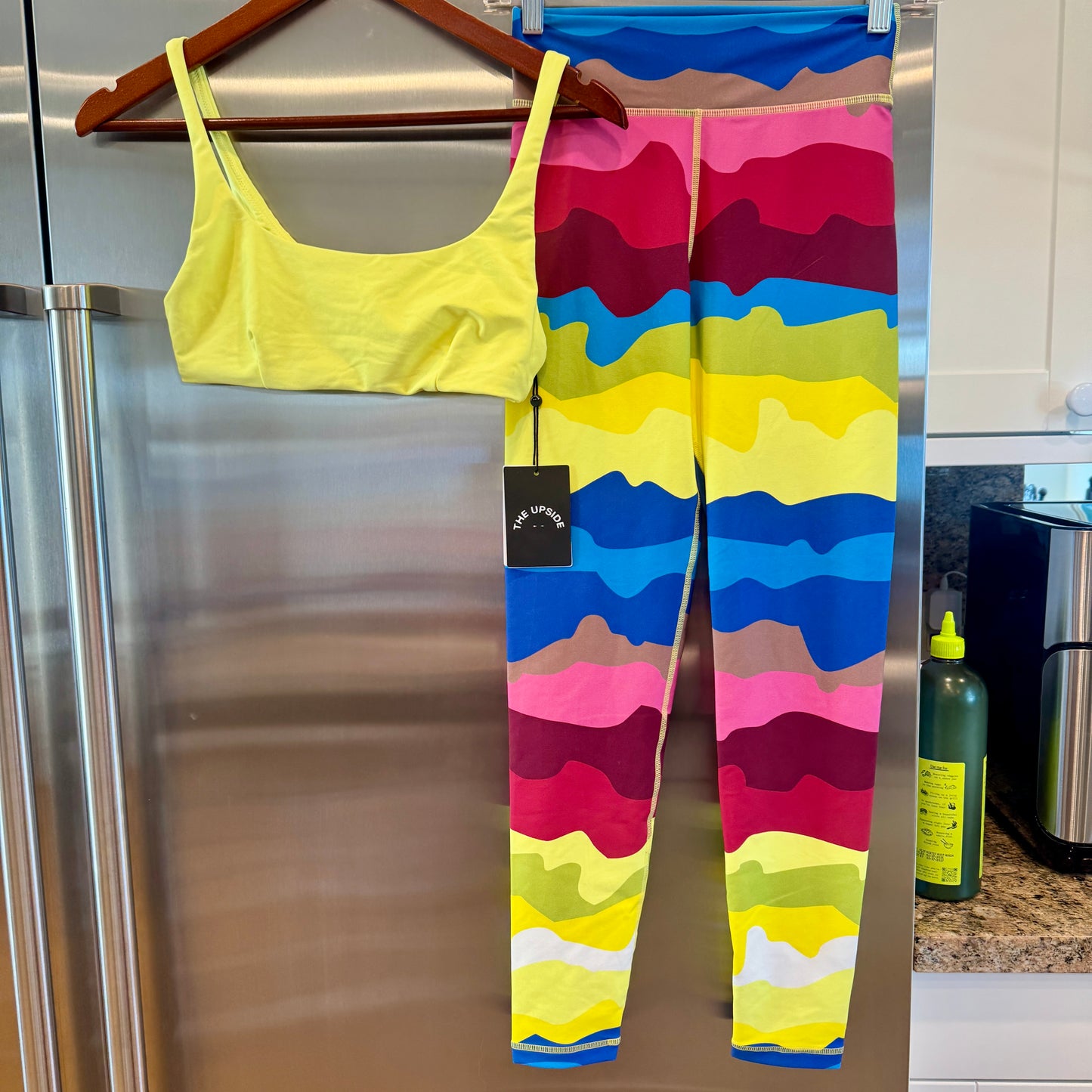 The Upside SET Astro Rory Bra and Printed Leggings in Multicolor / Citrus