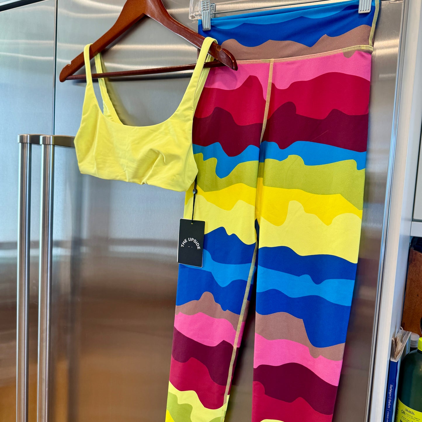 The Upside SET Astro Rory Bra and Printed Leggings in Multicolor / Citrus