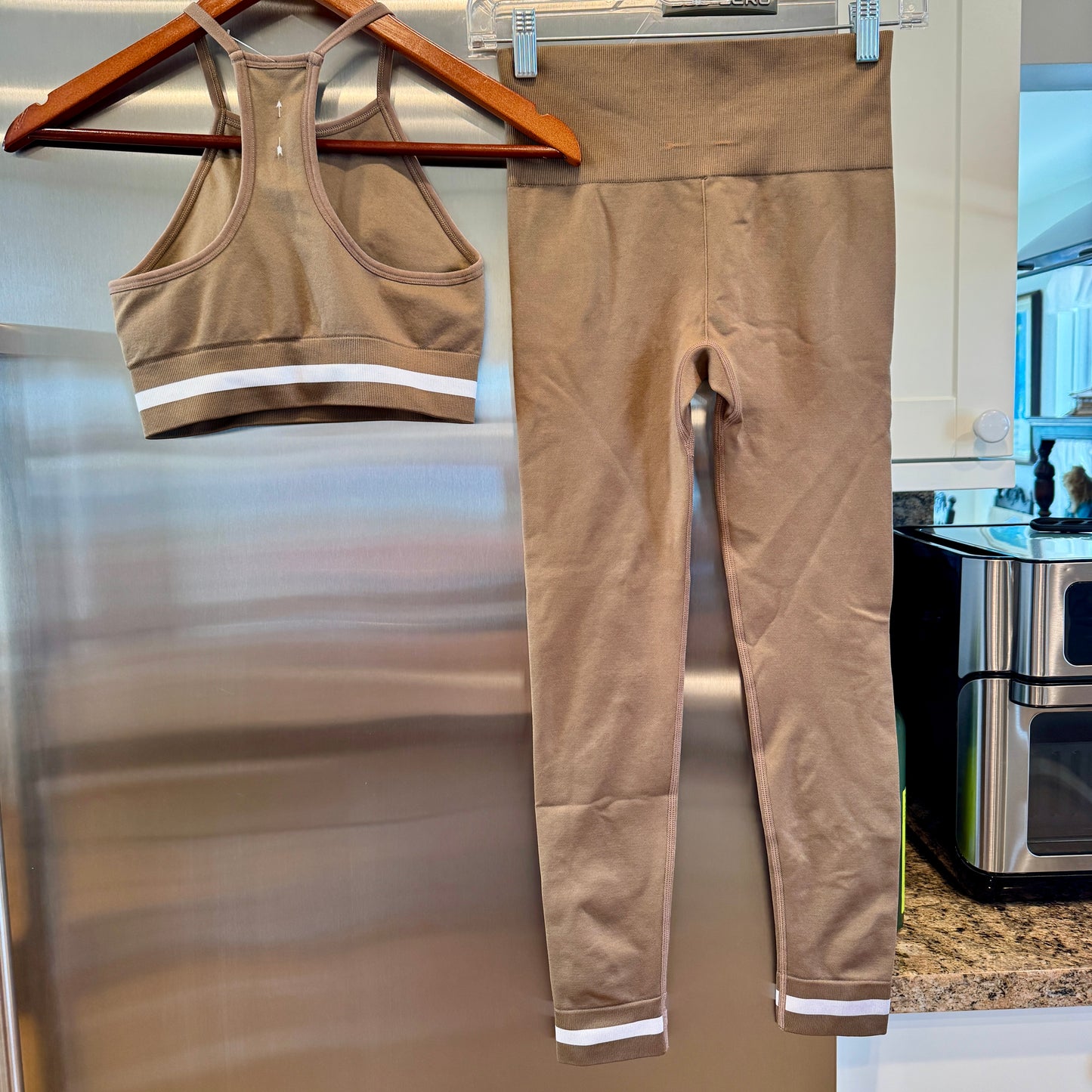 The Upside Form Seamless SET- 25 In Midi Pant and Angie Bra in Brown