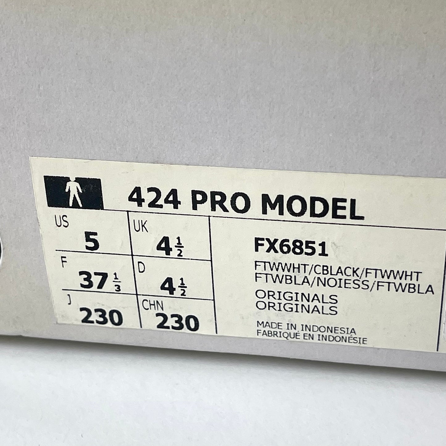 Adidas 424 Pro Model Sneaker in Black / white