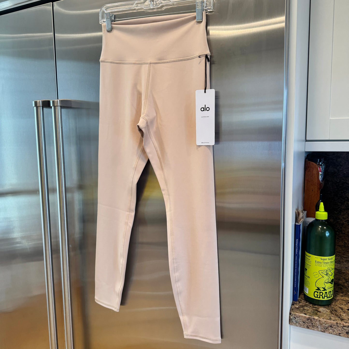 Alo 7/8 Airlift Yoga Leggings High Waist in Macadamia