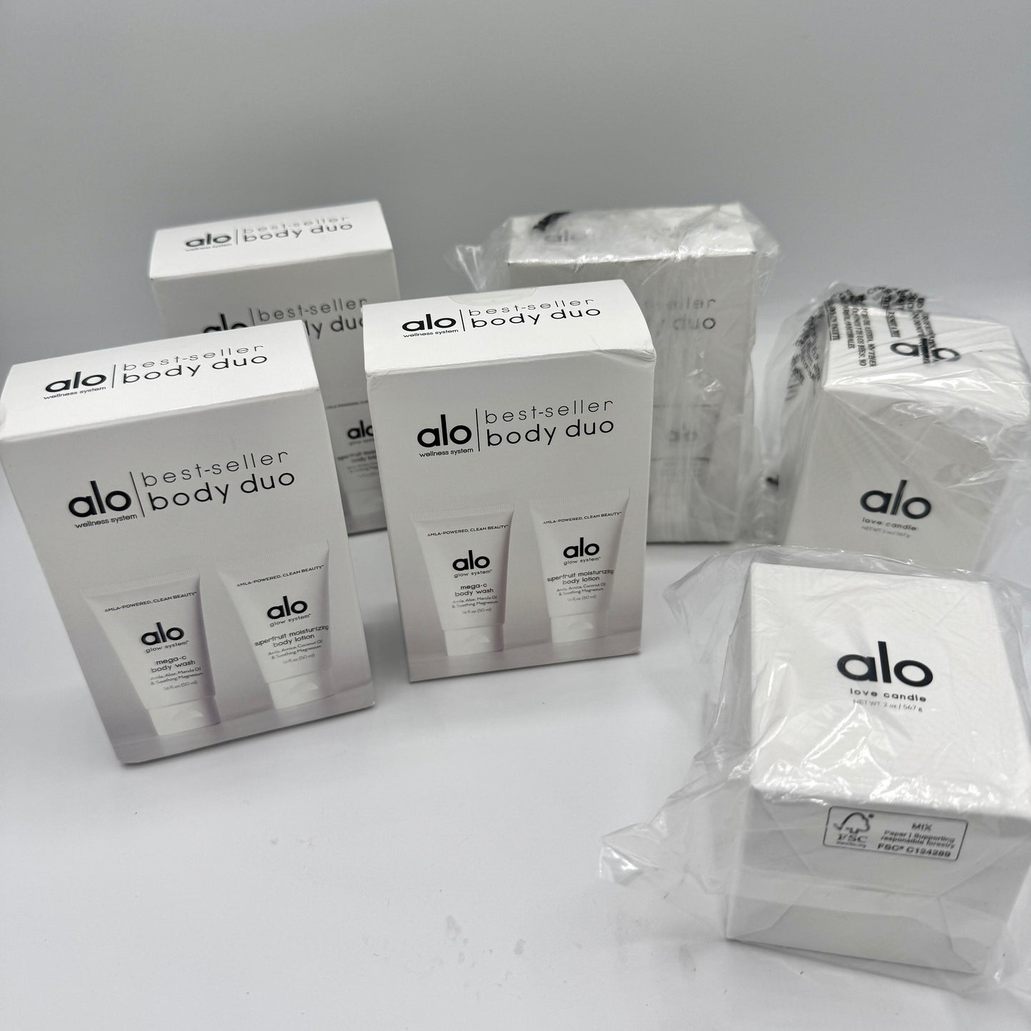 Alo Yoga BUNDLE Wellness Minis - Love Candle, Bodywash, Lotion