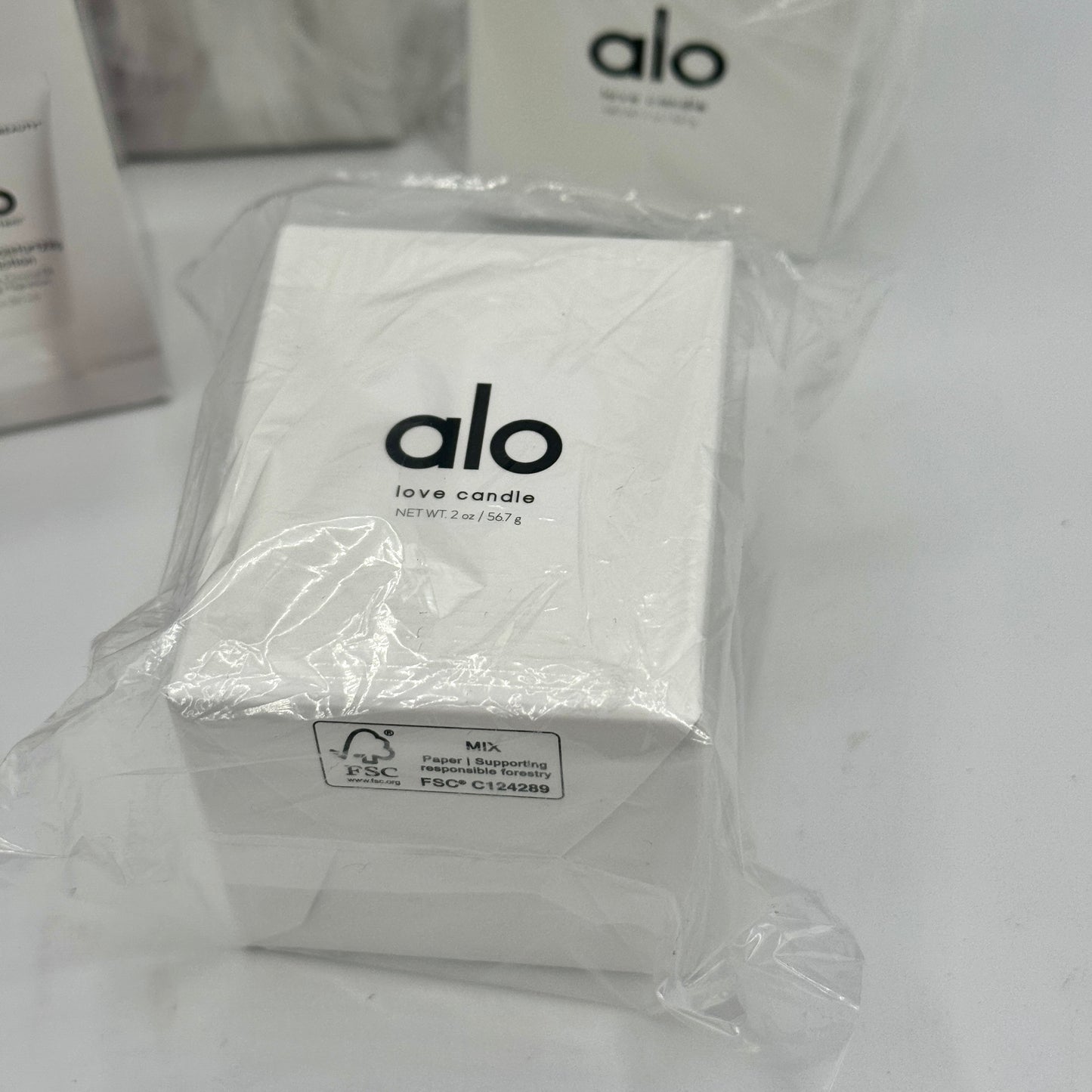 Alo Yoga BUNDLE Wellness Minis - Love Candle, Bodywash, Lotion