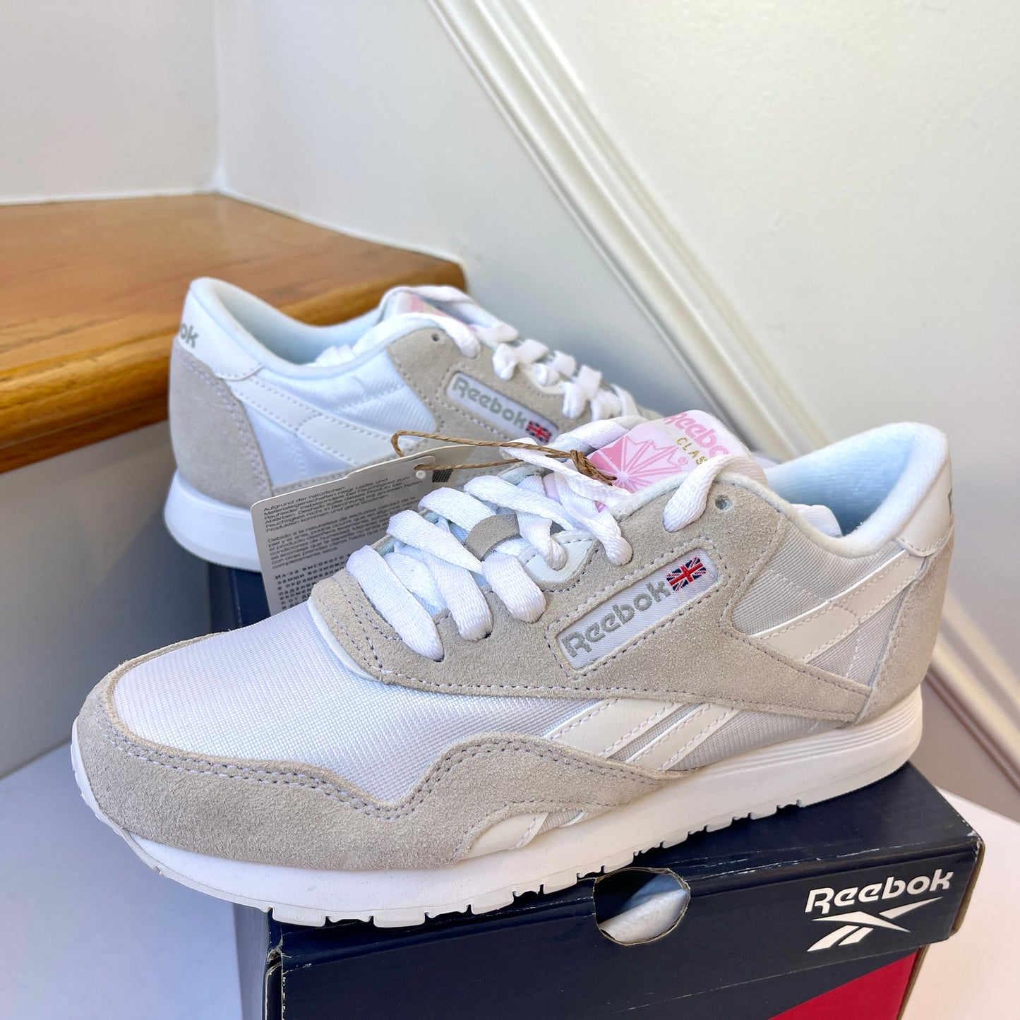 Reebok CL Nylon White Womens Sneakers classic grey shoes