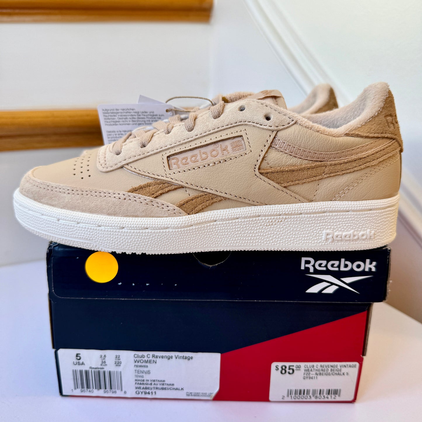 Reebok Club C Revenge Vintage Weathered Beige / True Beige / Chalk sneakers