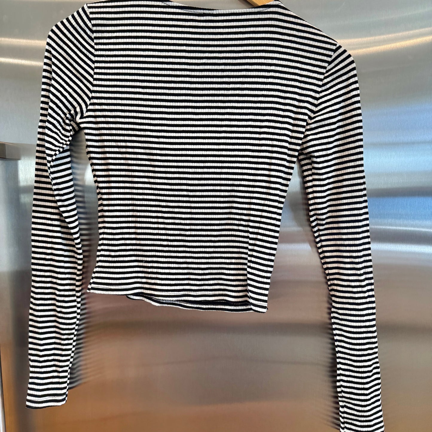 LF Emma and Sam Black White Striped Ribbed Long Sleeve Top with lace up front * Pre-owned Like NEW