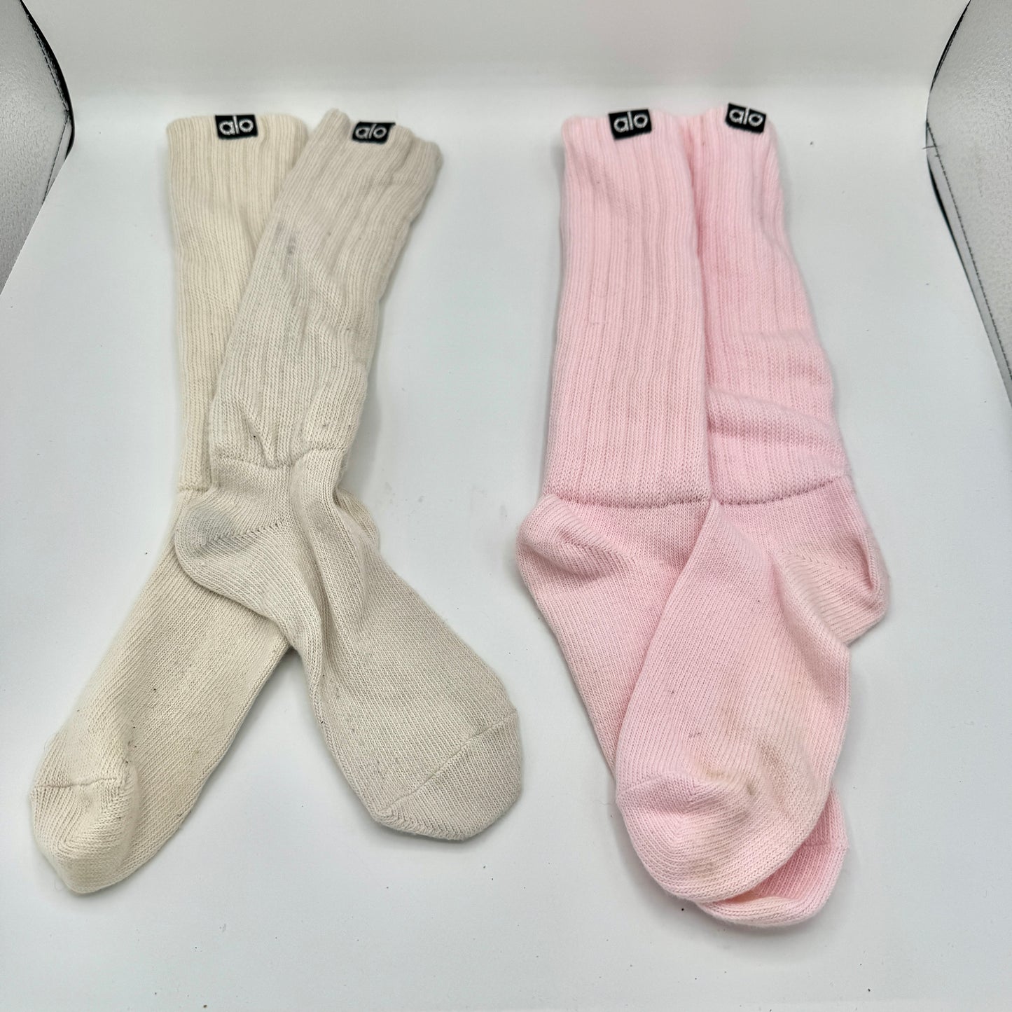 Alo Yoga Bundle Magenta Unisex Throwback Socks, Bone, and Powder Pink Scrunch Socks * Pre-owned *