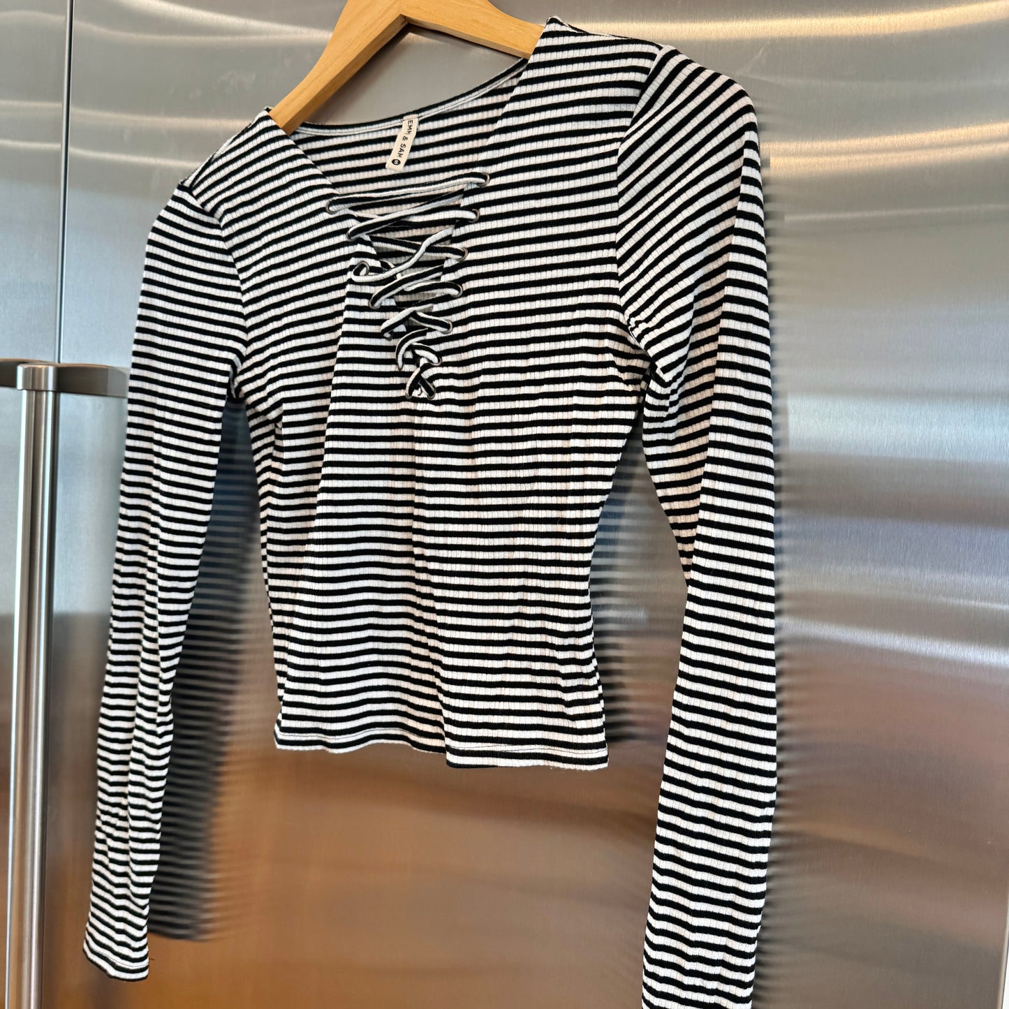 LF Emma and Sam Black White Striped Ribbed Long Sleeve Top with lace up front * Pre-owned Like NEW