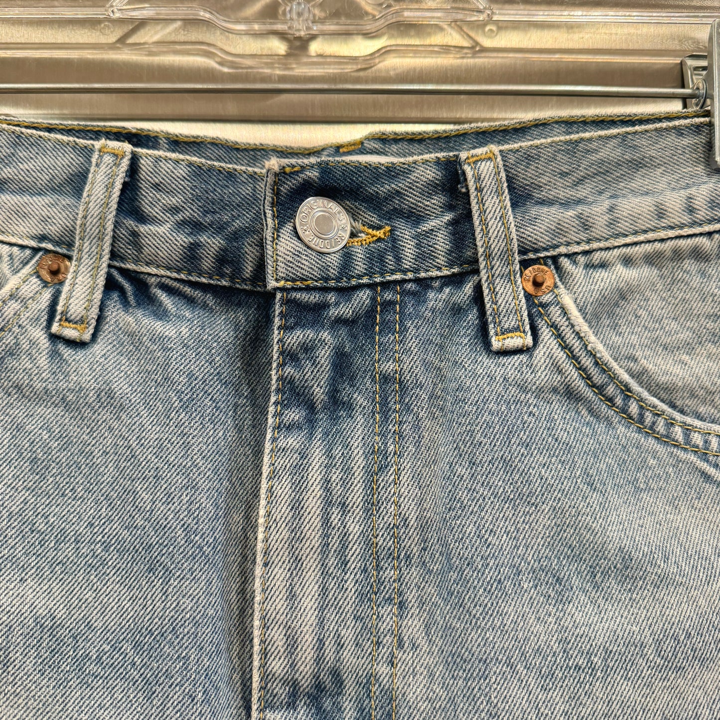 Re/Done Denim Shorts The Midi Short in Ripped Tide Light Wash