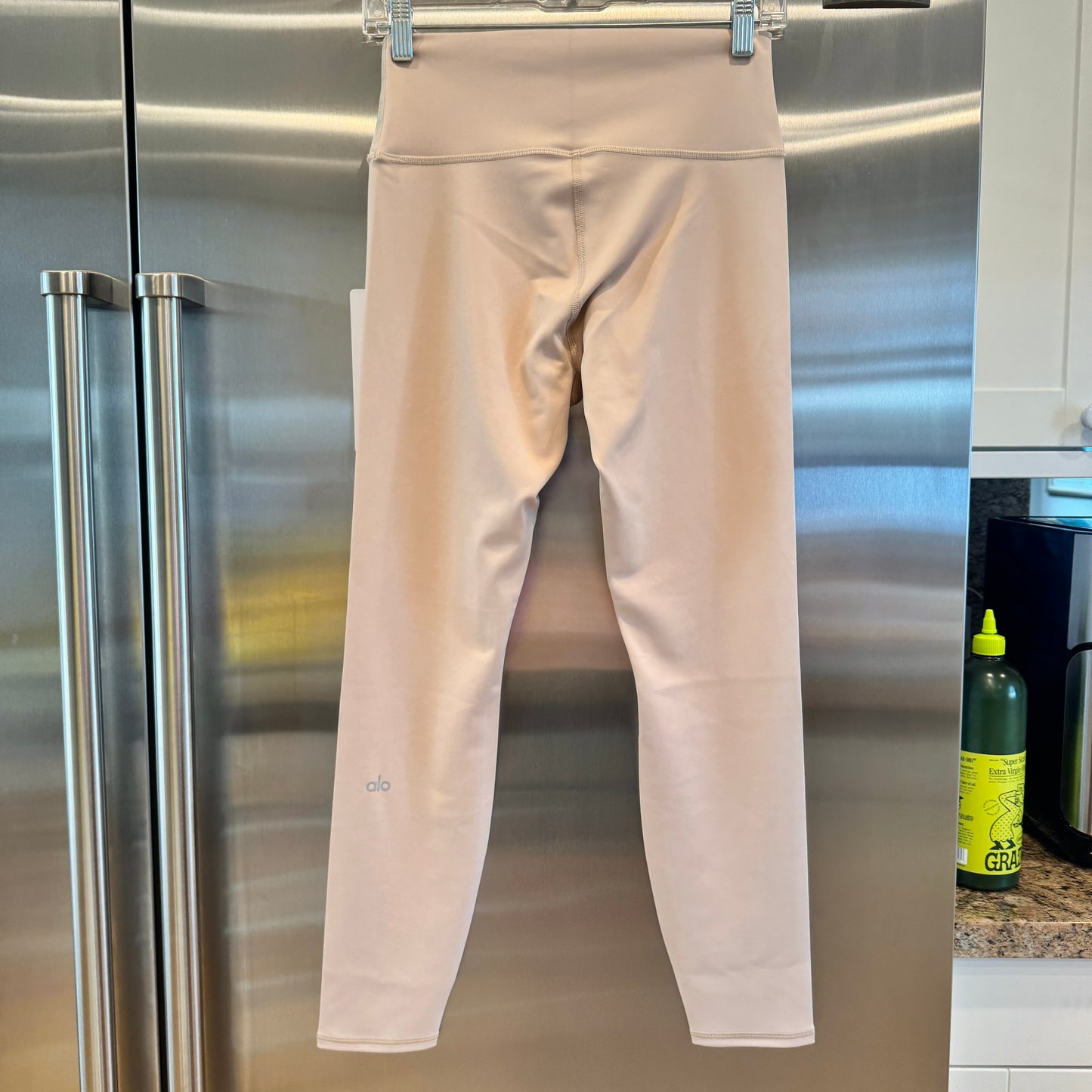Alo 7/8 Airlift Yoga Leggings High Waist in Macadamia