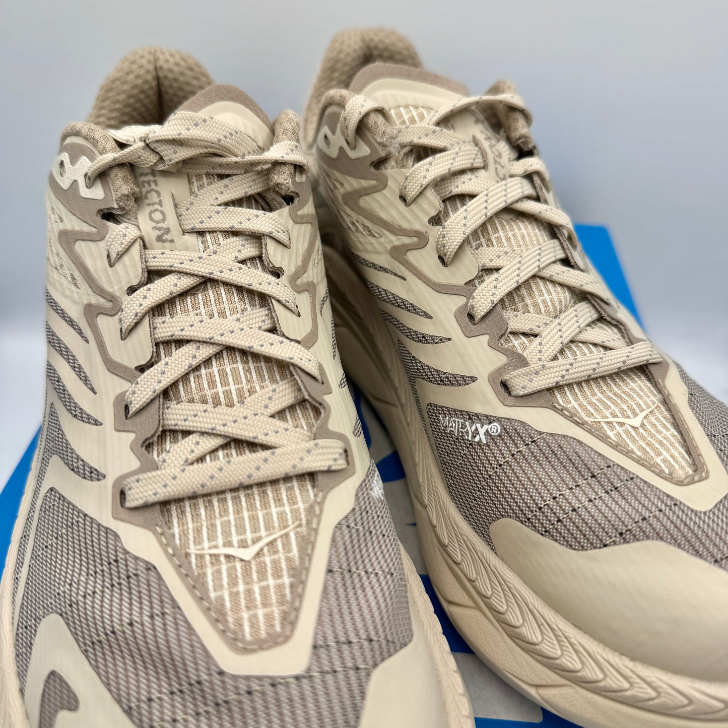 Hoka Stealth Tech Tecton X 2 Sneaker in Oatmeal /Oatmilk U Unisex