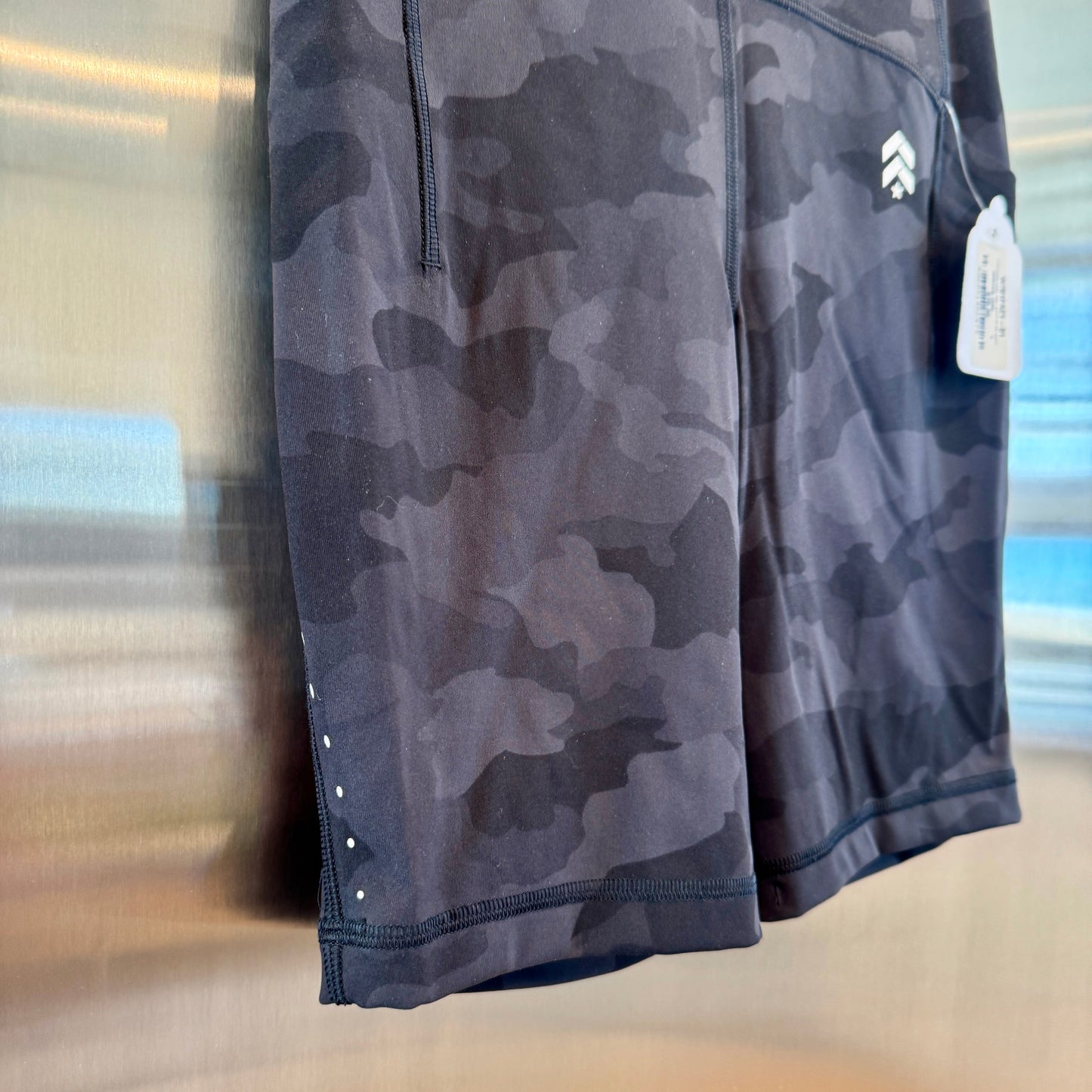 Lululemon x Barry’s Swift Speed High-Rise Short 8" Heritage 365 Camo Deep Coal Multi