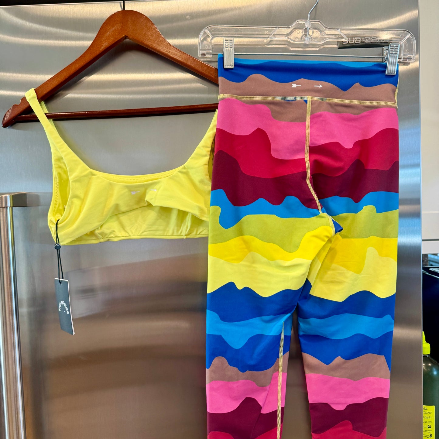 The Upside SET Astro Rory Bra and Printed Leggings in Multicolor / Citrus