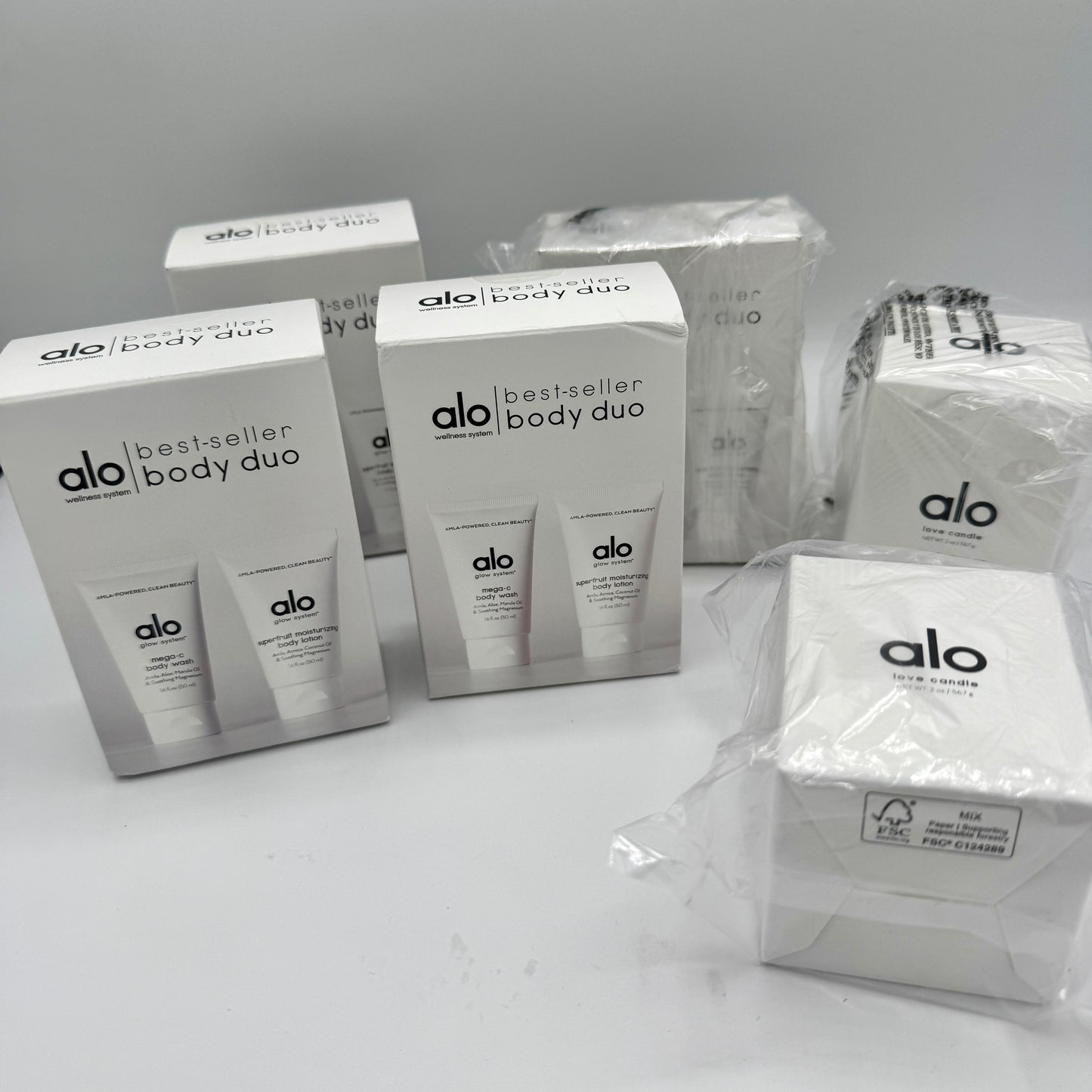 Alo Yoga BUNDLE Wellness Minis - Love Candle, Bodywash, Lotion