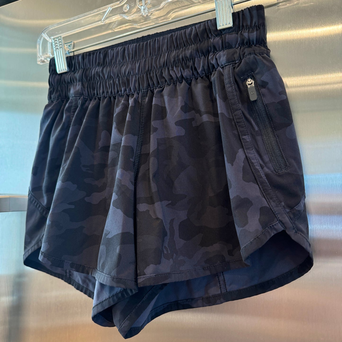 Lululemon Tracker Short V 4” Heritage 365 Camo Deep Coal Multi Running Pre-Owned