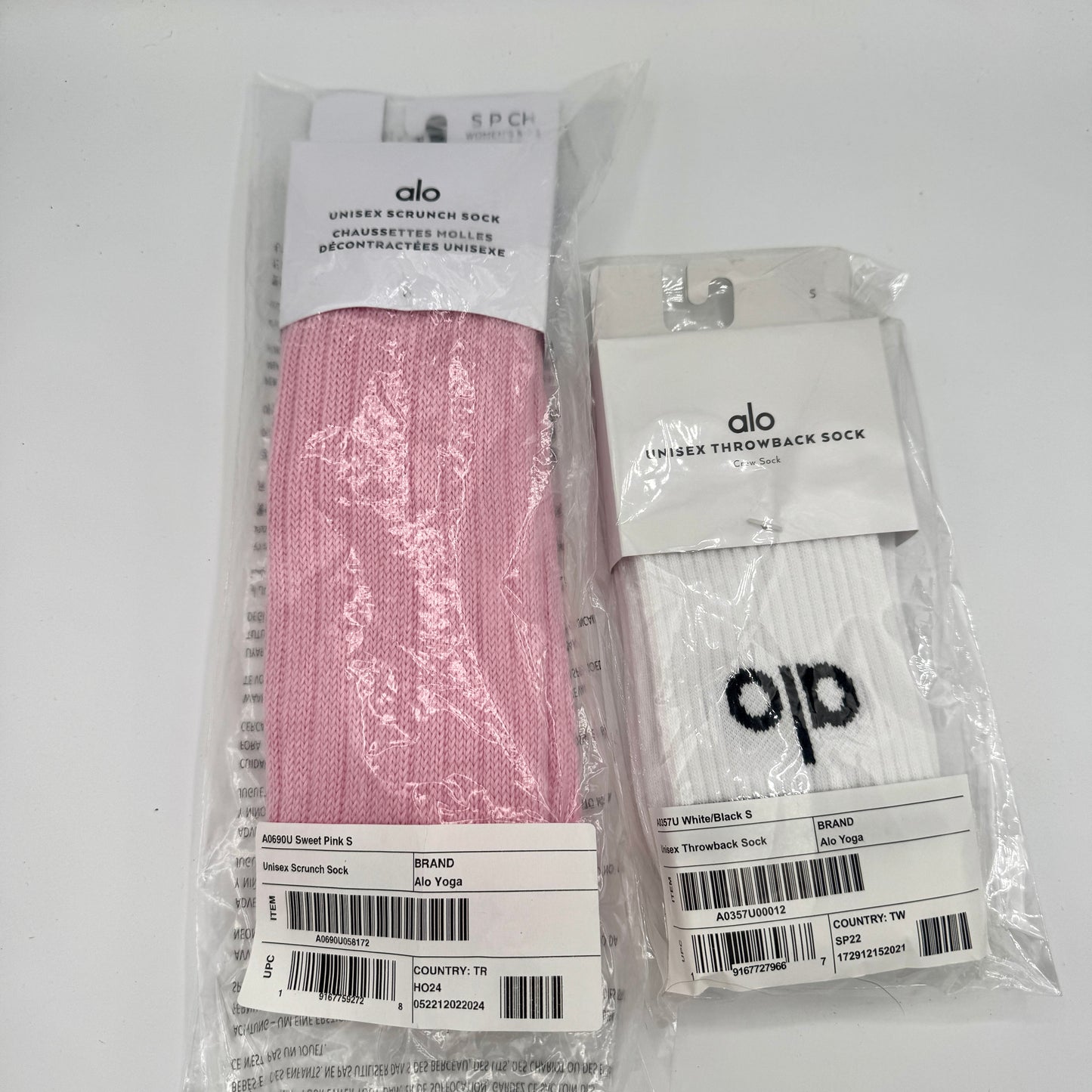 Alo Yoga Bundle Unisex Throwback Sock Black / White and Sweet Pink Scrunch Sock