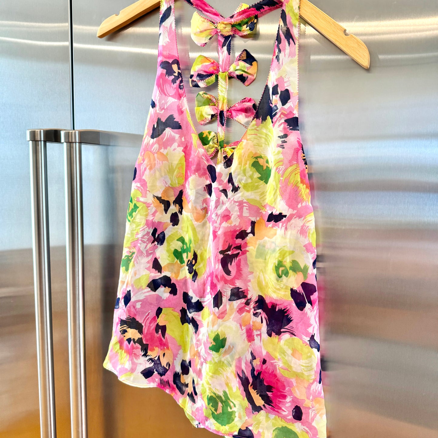 LF Floral Tank Top with Bows down back detail flowers chiffon Millau * Like New Pre-owned