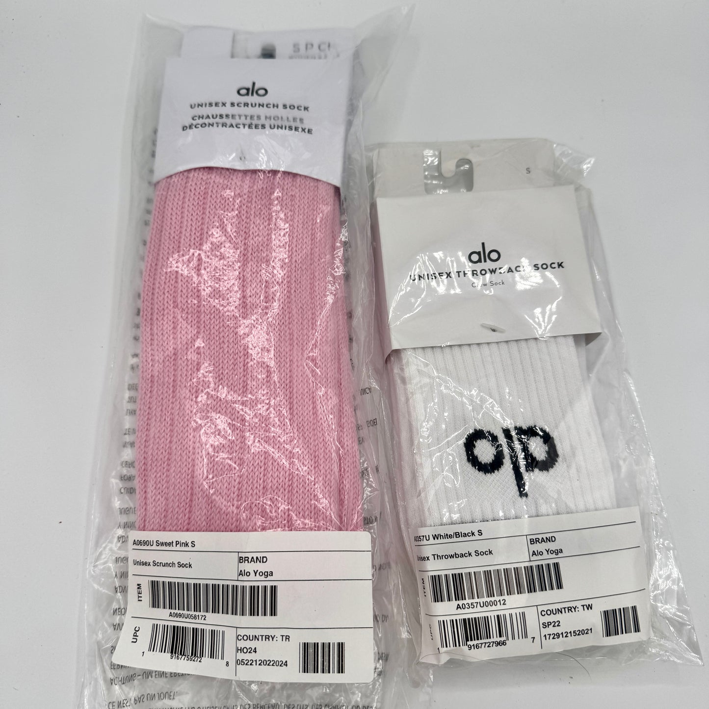 Alo Yoga Bundle Unisex Throwback Sock Black / White and Sweet Pink Scrunch Sock