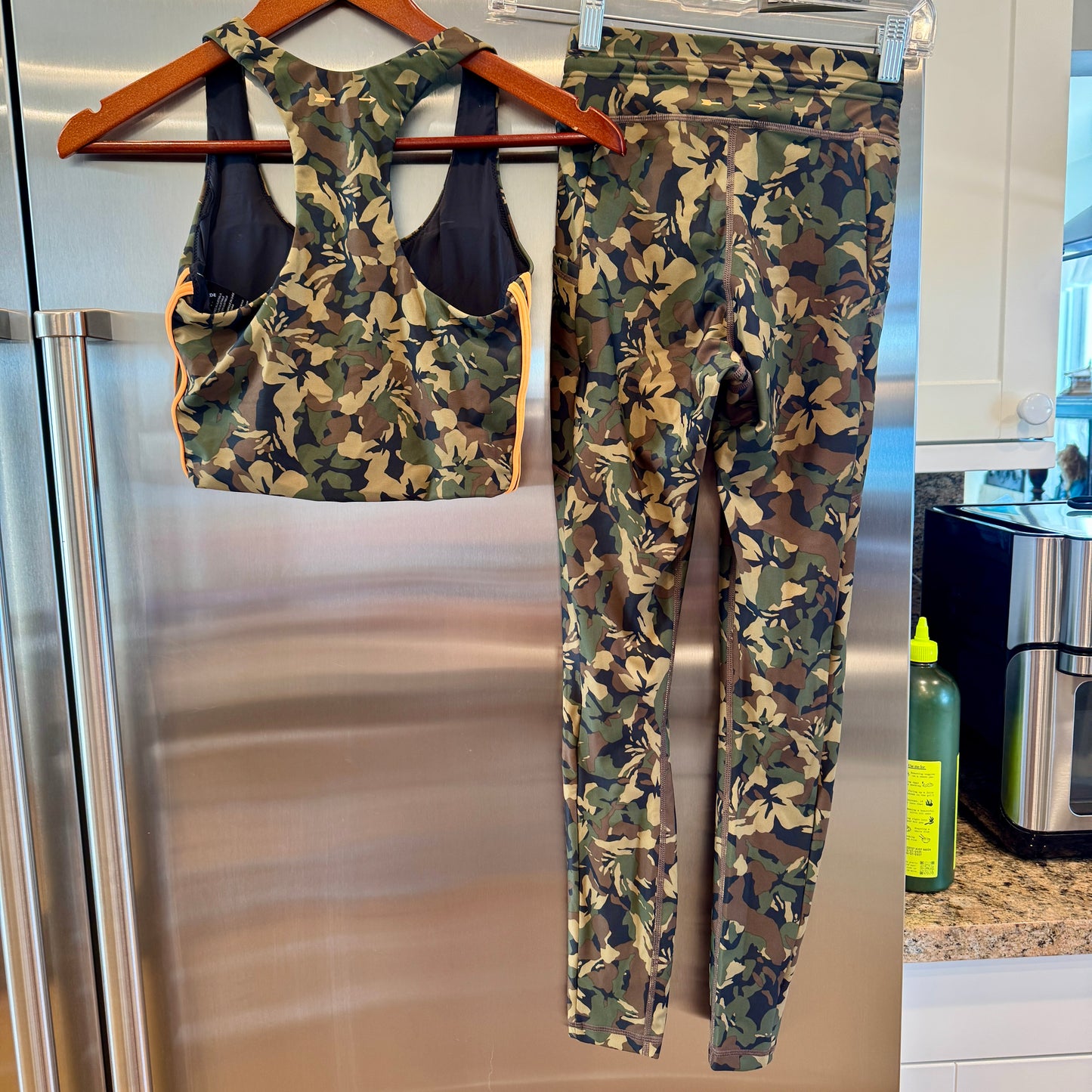 The Upside SET Basecamp Margot Top and 25” Pocket Leggings