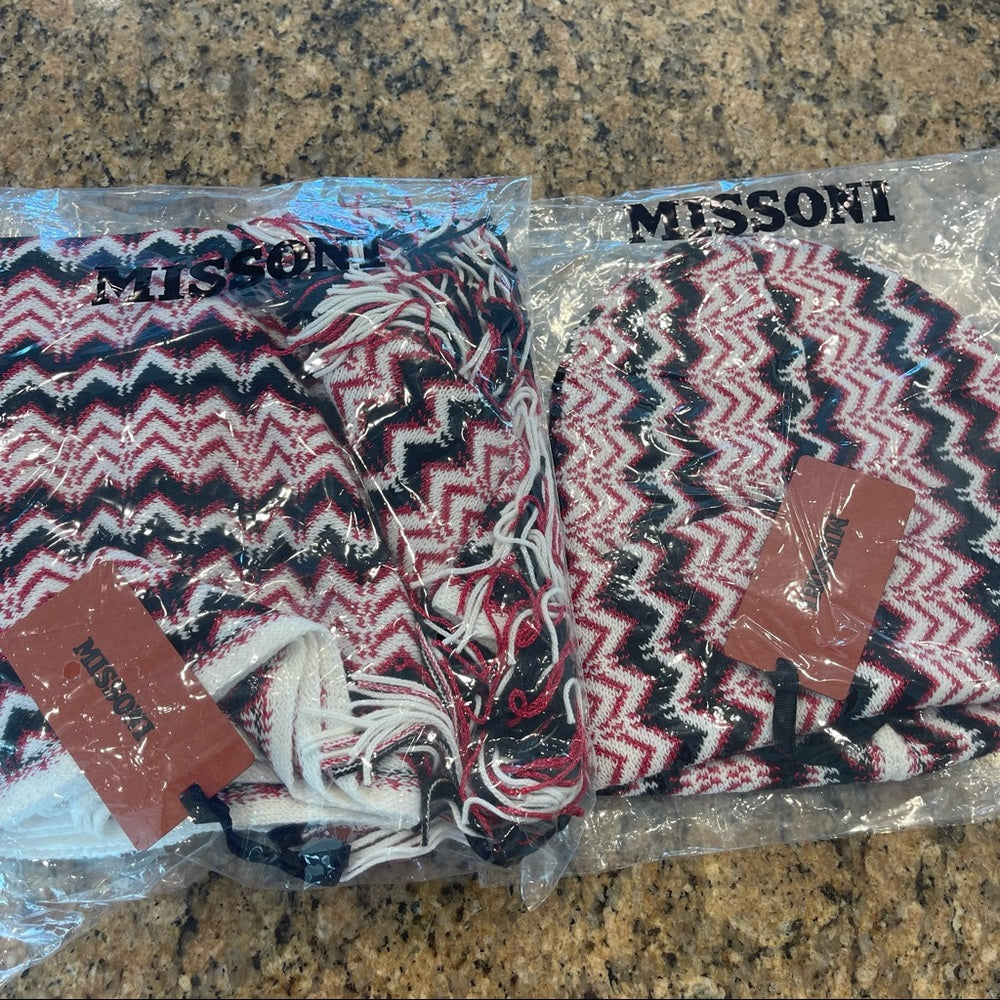 Missoni wool knit zigzag red white and black beanie wool made in Italy