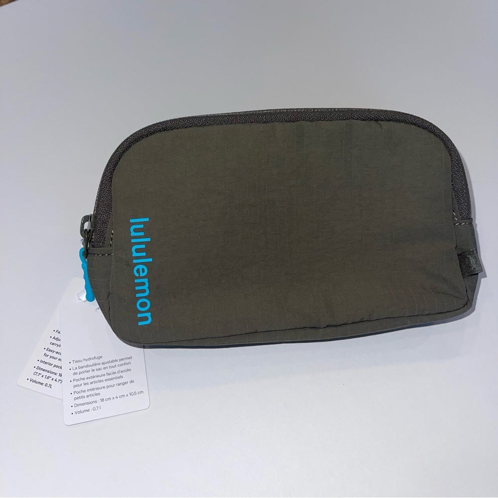 Lululemon Belt Bag Mini Carob Brown with Aqua Cyan Blue Mini Belt bag .7L Rare