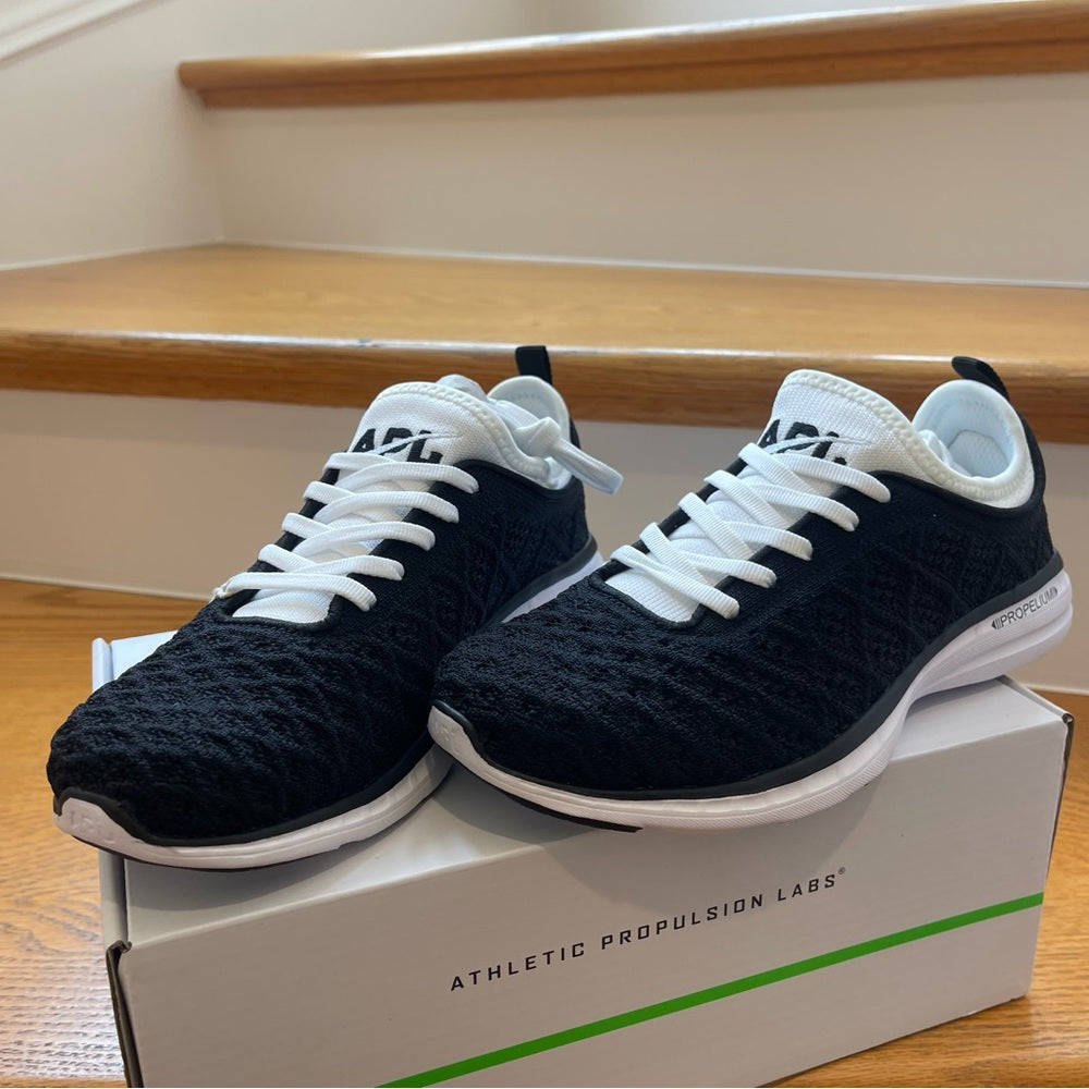 APL Phantom Running Shoes Athletic Propulsion Labs Sneakers Black / white