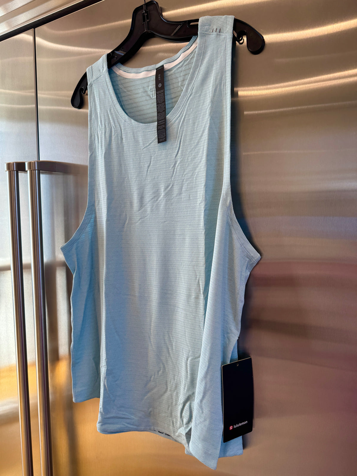 Lululemon License to Train Top , Mens Tank Top in Foam Cloud Blue