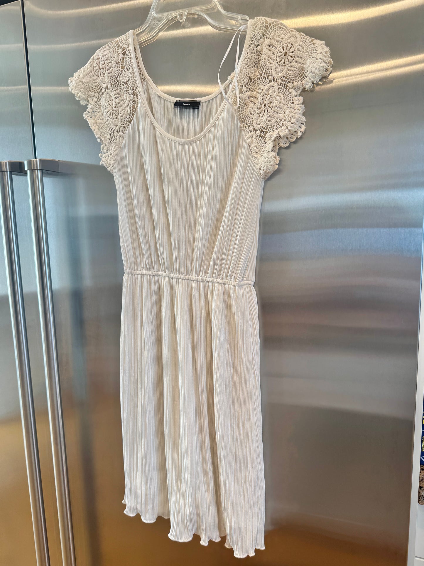 White Micro Plisse Dress with Lace Sleeve Cap * Pre-Owned *