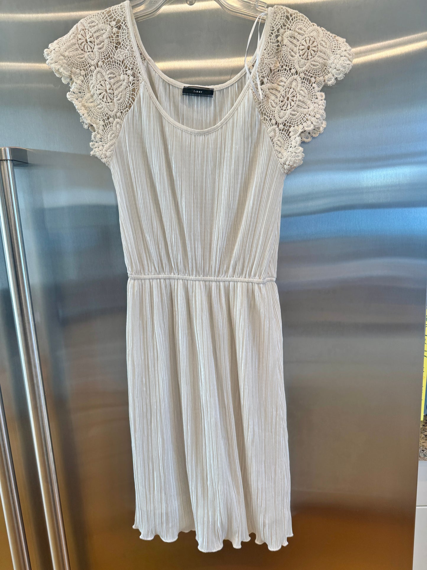 White Micro Plisse Dress with Lace Sleeve Cap * Pre-Owned *