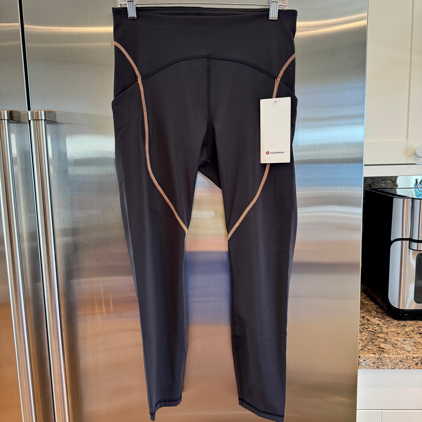 Lululemon Power Thru Legging x Barry’s Tights in Black Orange colour seam