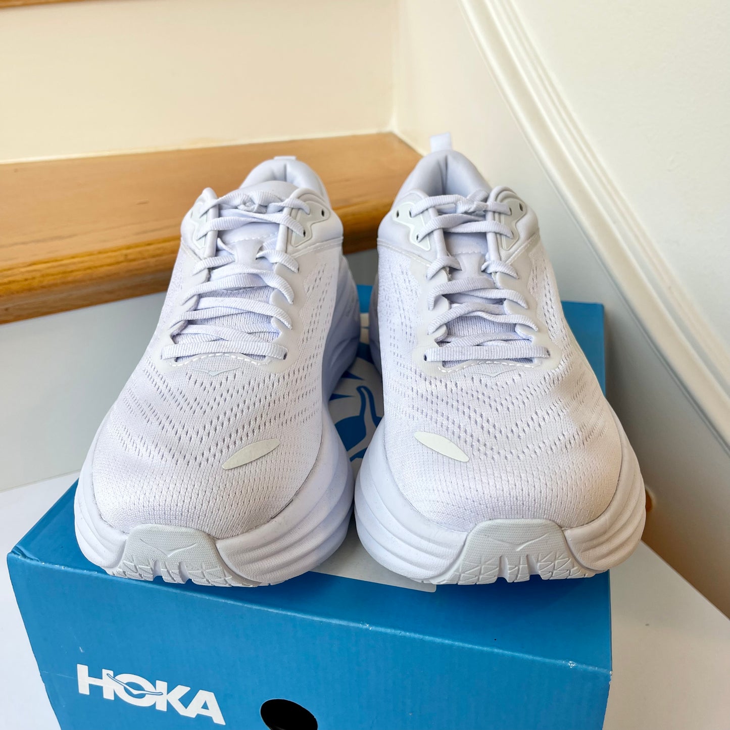 Hoka Bondi 8 Running Shoes Women’s in all ( triple ) white , WWH shoe