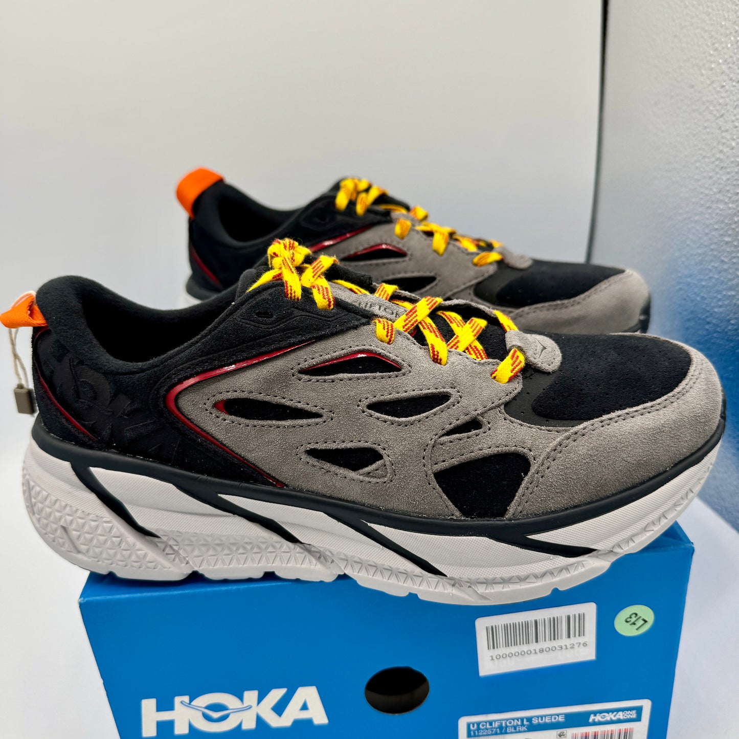 Hoka Clifton L Suede in Black / Lunar Rock Grey UNISEX Shoes Leather BLRK