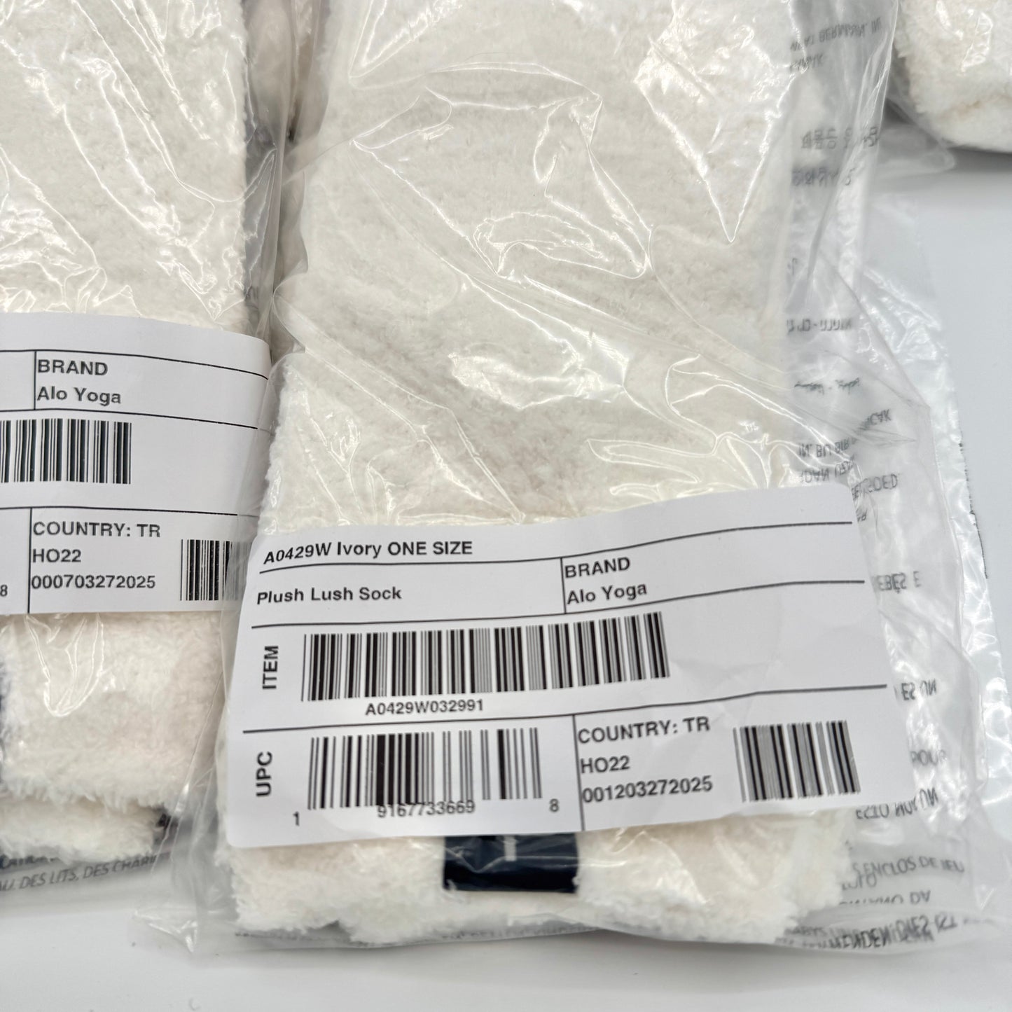 Alo Yoga (Bundle) Women’s Plush Lush Socks, 6x Pairs - Ivory White