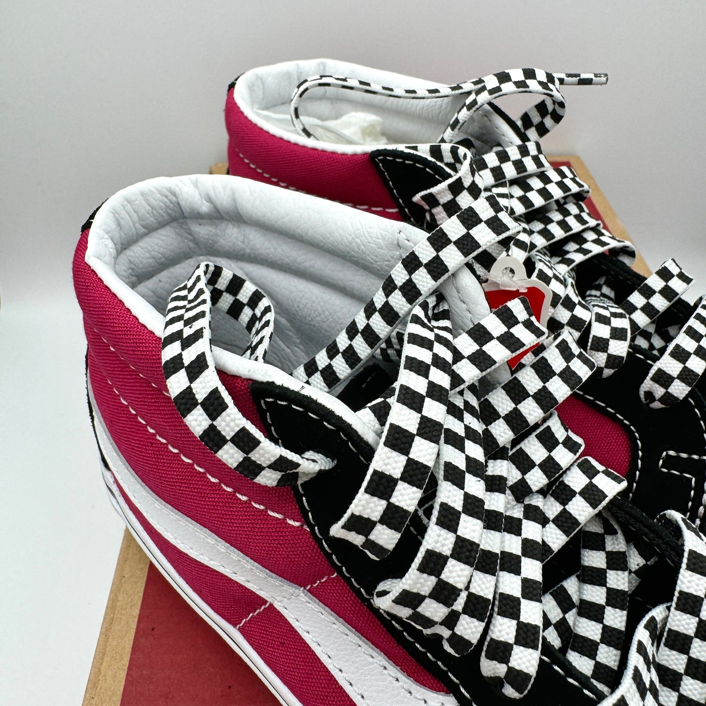 Vans Sk8 Mid Reissue Jazzy Magenta Black white skate sneakers maroon red