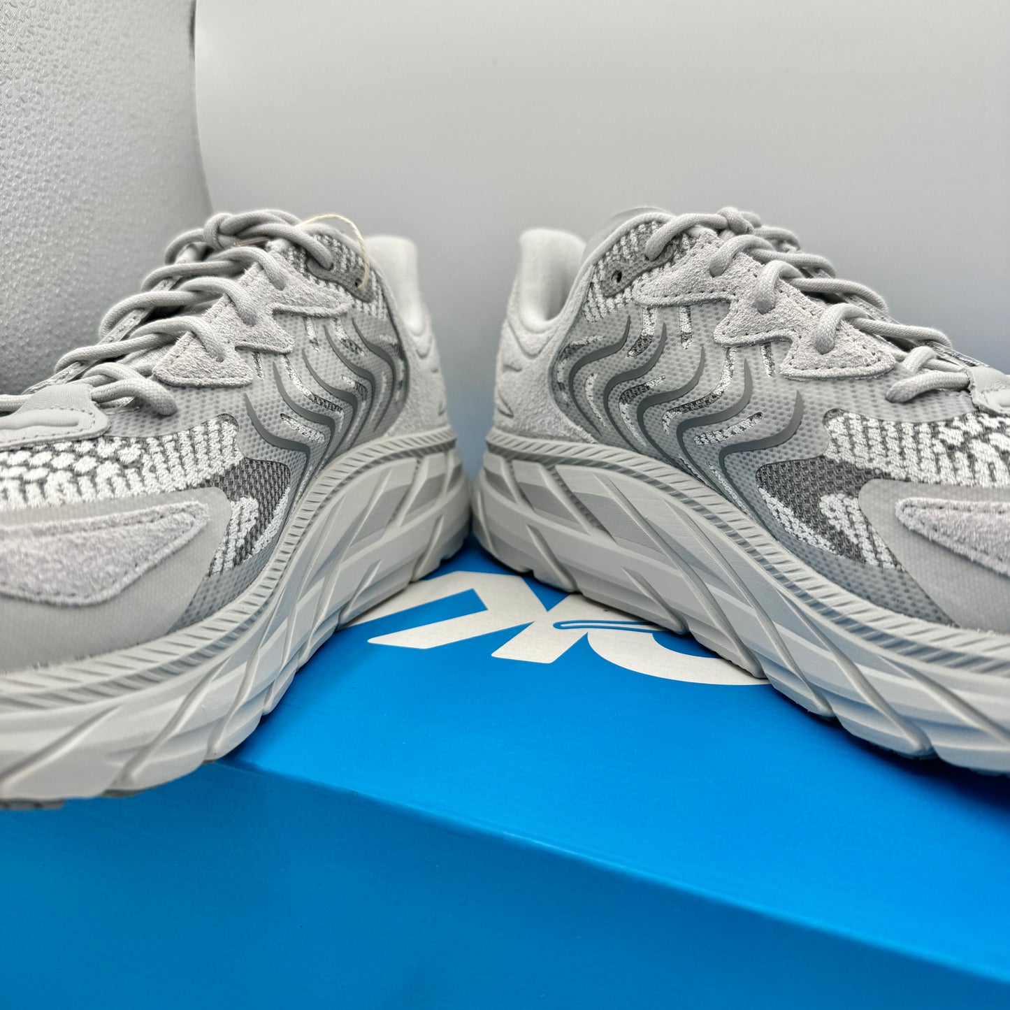Hoka Clifton LS Grey Unisex in Stardust / Galactic Grey
