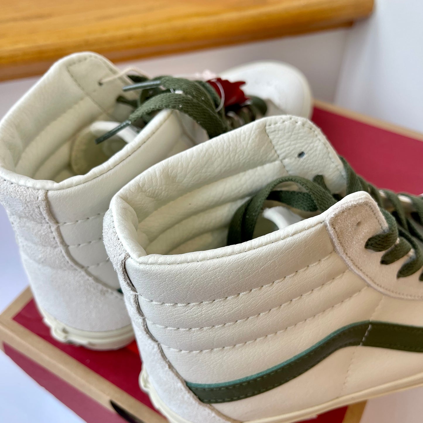 Vans Sk8 Hi Leather Sneakers in Vintage Pop - Marshmallow Turtledove