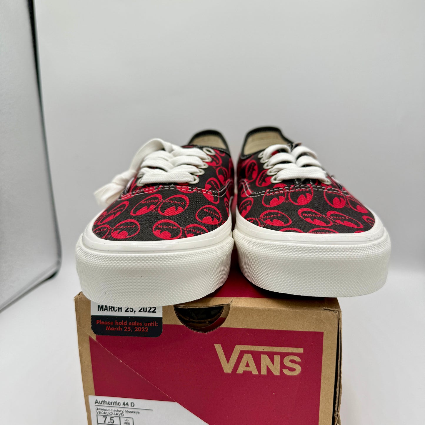 Vans Authentic 44 D Skate Shoes Anaheim Edition Mooneye Red Unisex